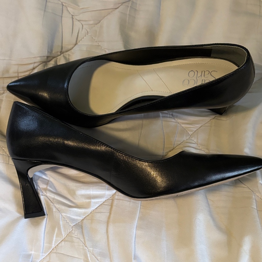 Chic Black Women's Pumps